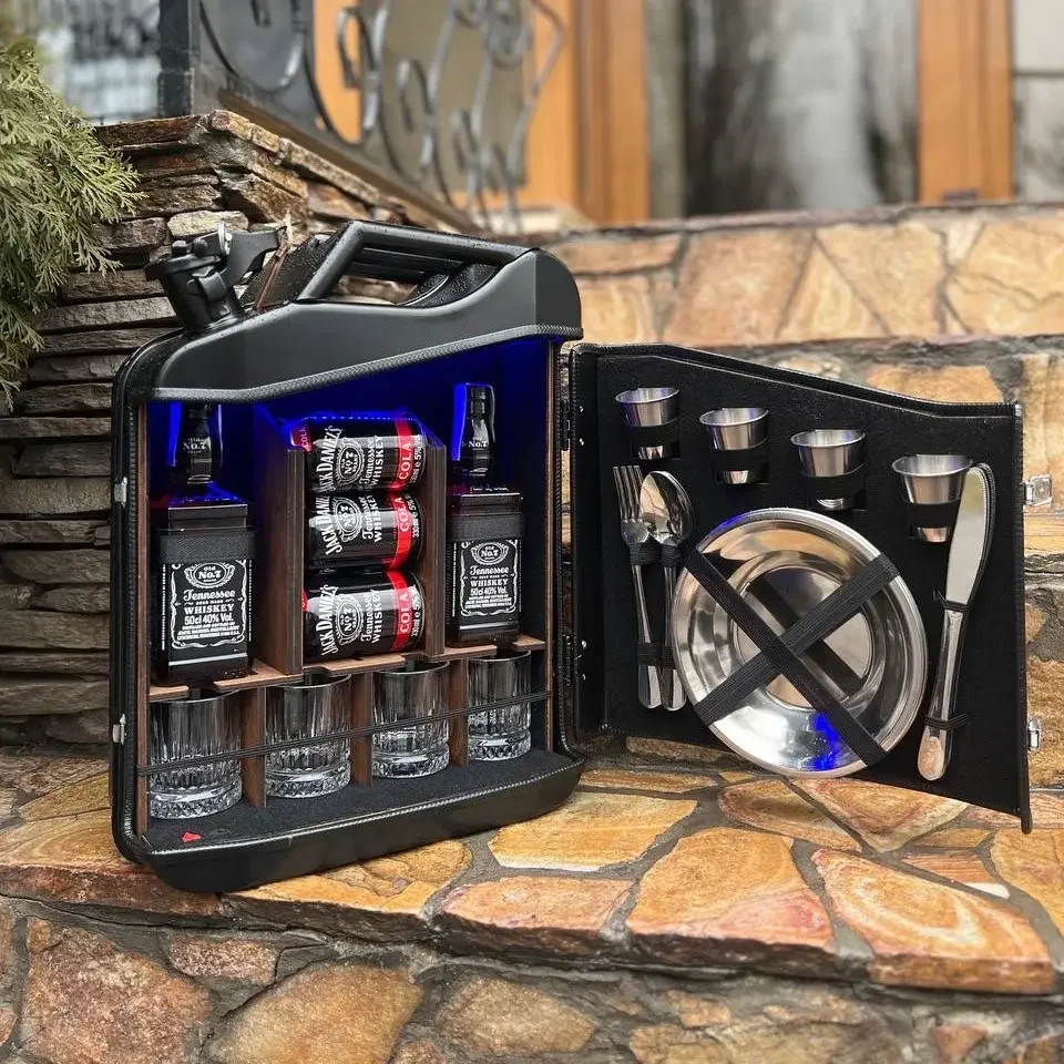 kanister_figur_inner2_schweiz