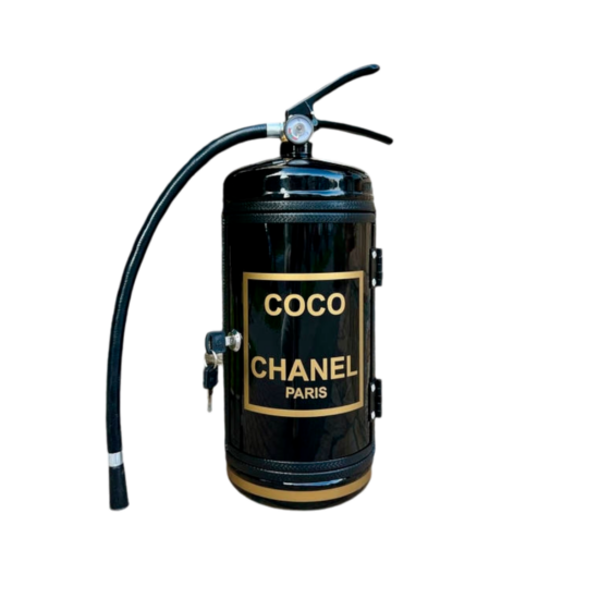 Feuerlöscher Bar Coco Chanel